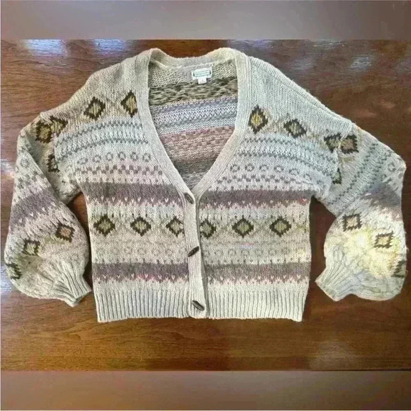 Love Riche Oversized "Boxy" V-Neck Cardigan
Women's Large EUC! - Picture 9 of 11